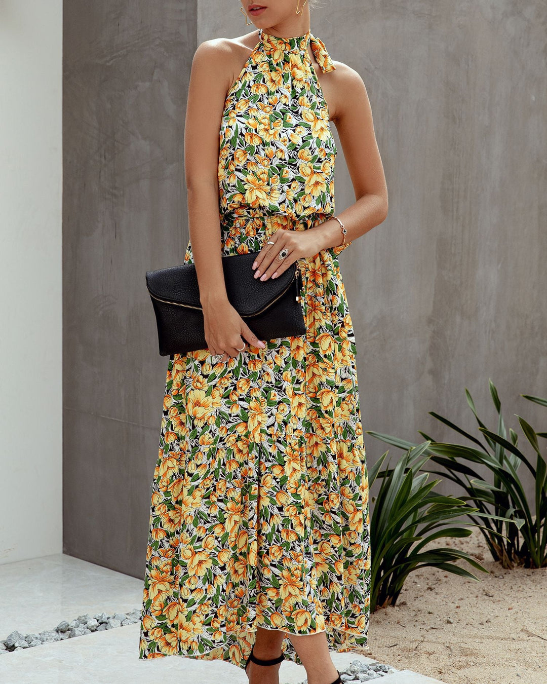 Stilla | Halter Neck Rygfri Maxi Kjole