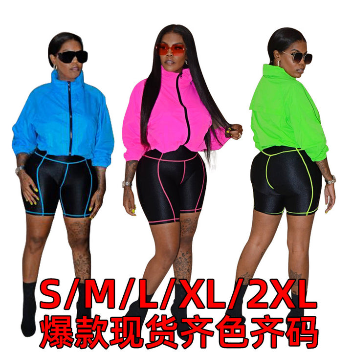 Dame Sporty Set med cropped jakke og tætsiddende shorts Stilla