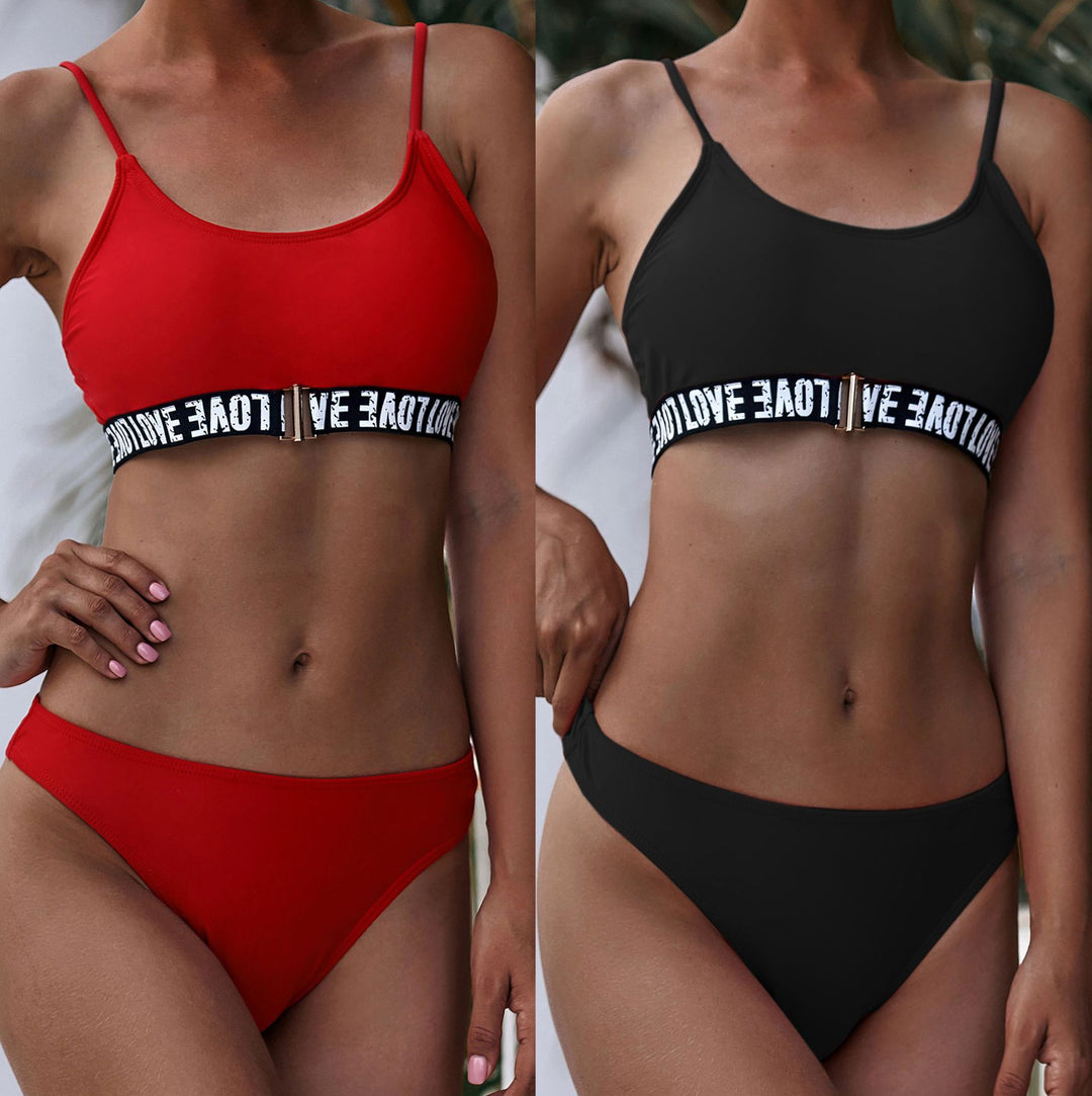 Dame bikini-sæt med sporty snit og markant logo-bånd Stilla