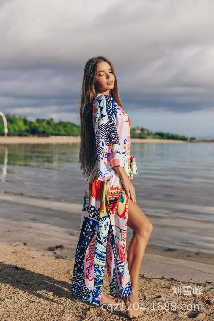 Dame Strandkaftan med farverig mønsterblanding og elegant snit Stilla
