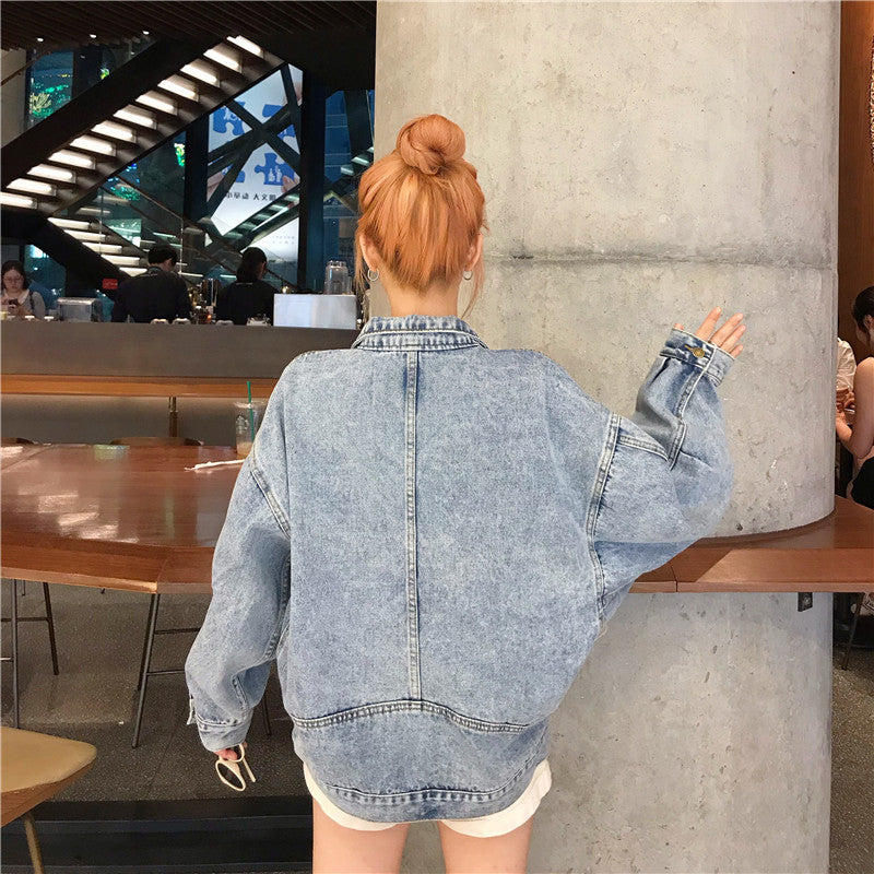 Kvindernes Oversized Denim Jakke med Praktiske Lommer Stilla