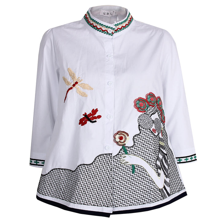 Damebluse med farverige broderier og moderne krave Stilla