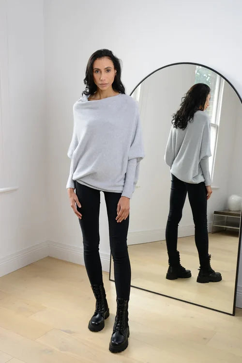 Stilla | Asymmetrisk draperet sweater