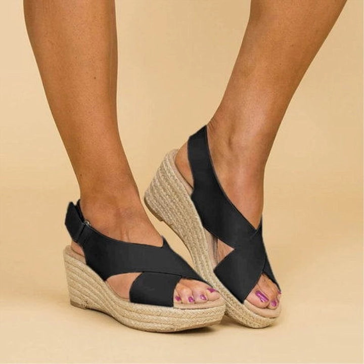 Dame Elegante Plateau-sandaler med krydsede remme og blødt fodseng Stilla
