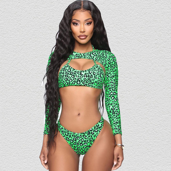 Dame Sporty bikini med langærmet design og moderigtigt cut-out Skovae
