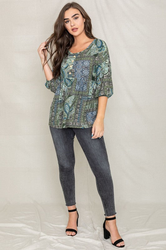 Stilla | Knap Accent Paisley Top