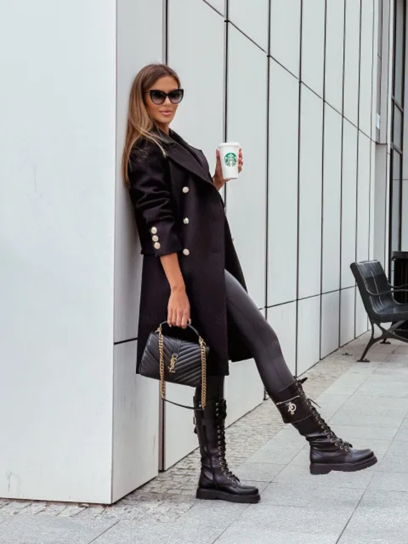Stilla | Dame Slim Fit Frakkef Med Dobbeltknap Og Elegante Detaljer