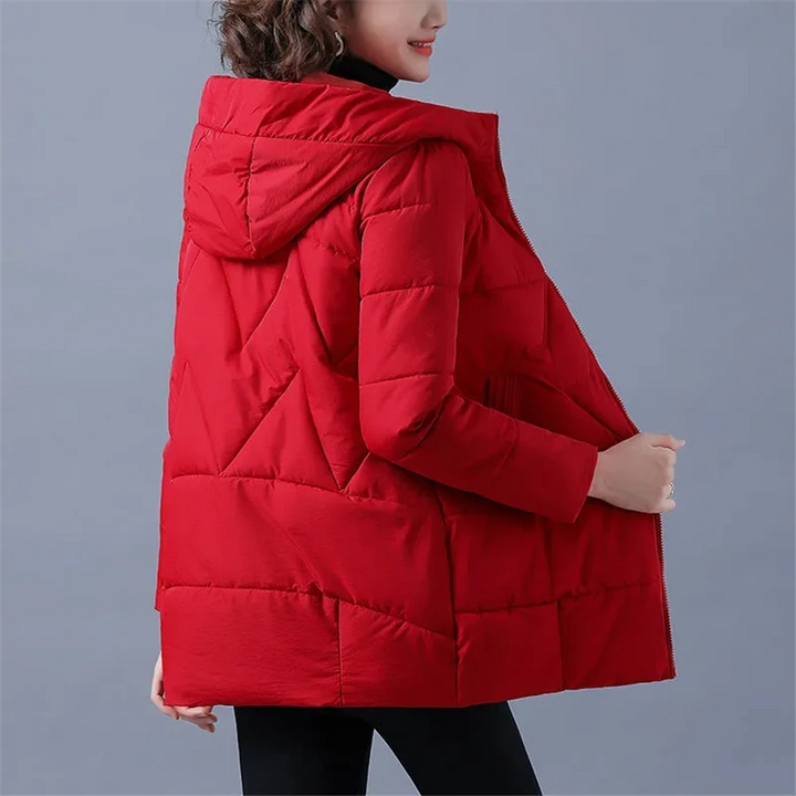 Stilla | Elegant ensfarvet ribbet quilted jakke med lynlås ideel til efterår/vinter