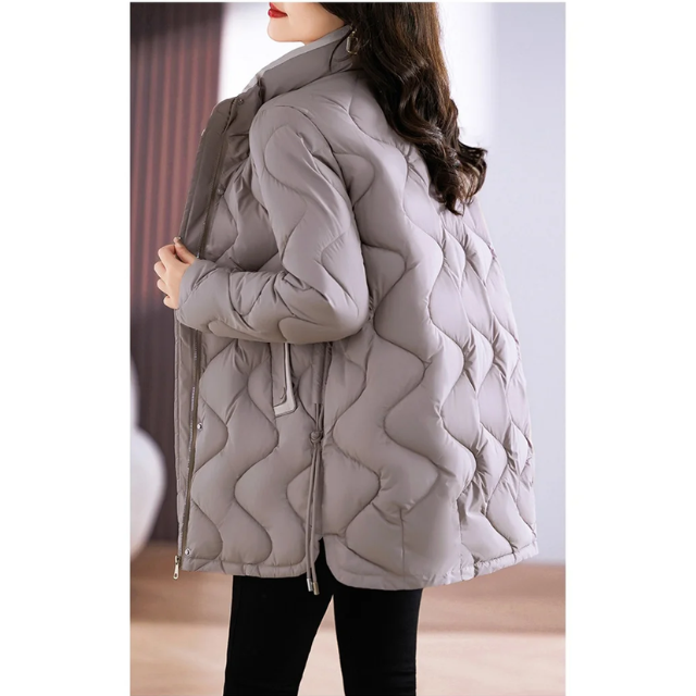 Stilla | Elegant quilted jakke med ståkrave til et smart look Ideel til efterår/vinter