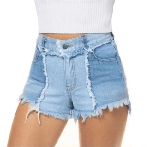 Dame moderigtige Denim-shorts i patchwork-design med frynset afslutning og høj talje Stilla