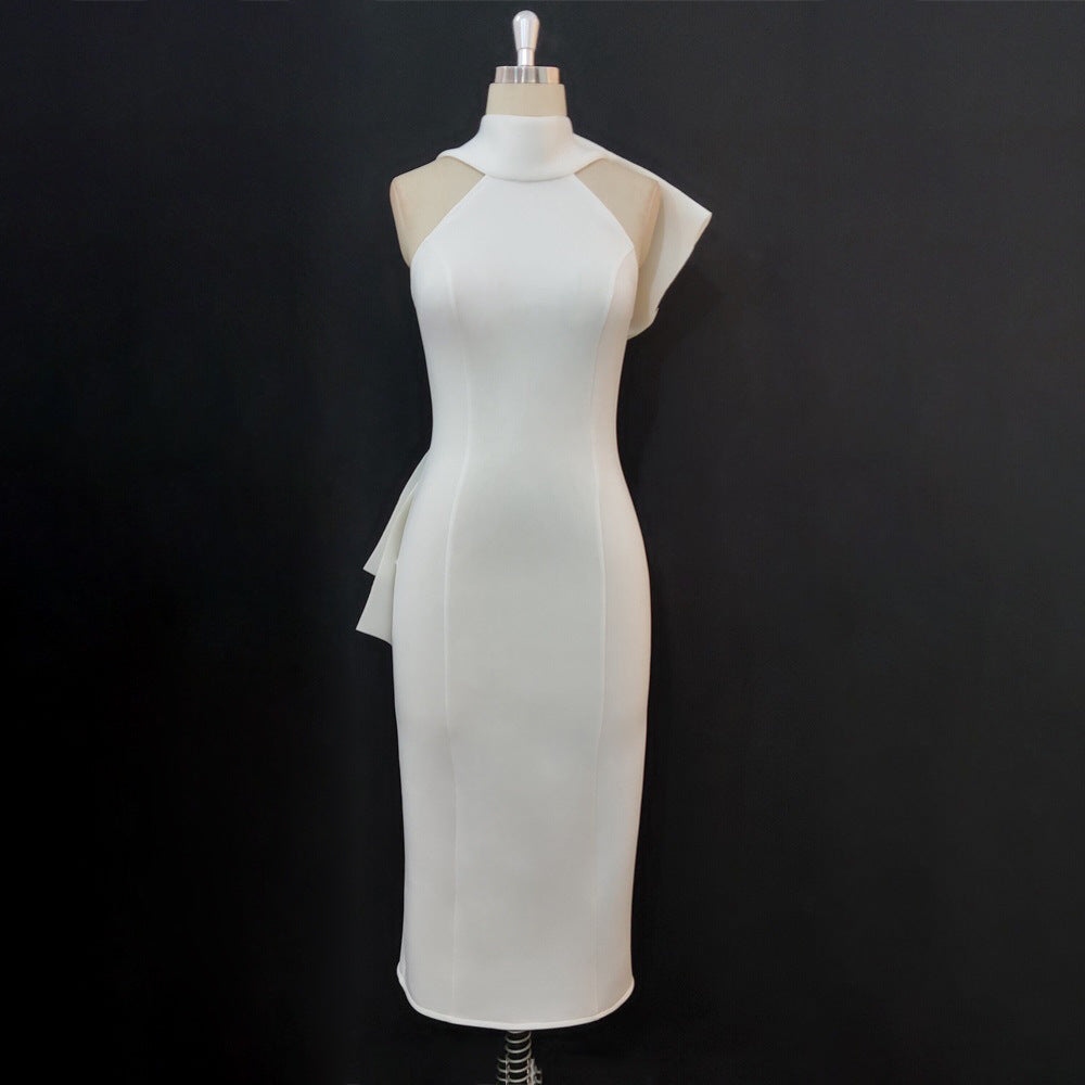 Damer Elegant Midi Kjole med asymmetrisk U-hals og innovativ volangdetalje Skovae