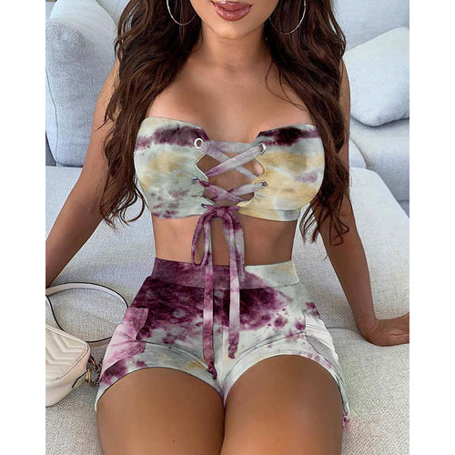 Kvinders crop top og shorts sæt med snøring og legende design