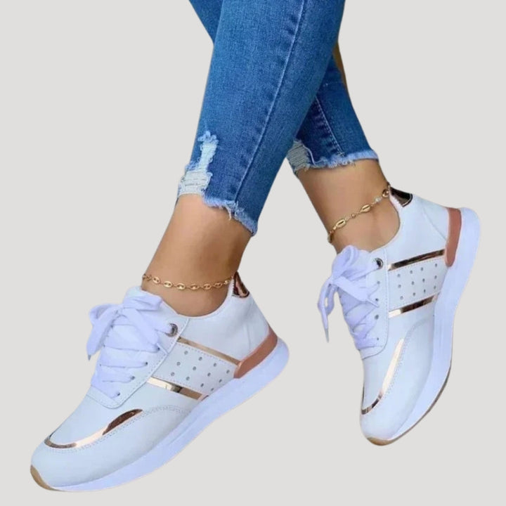 Stilla | Kvinder Stilfulde Metalliske Accent Sneakers
