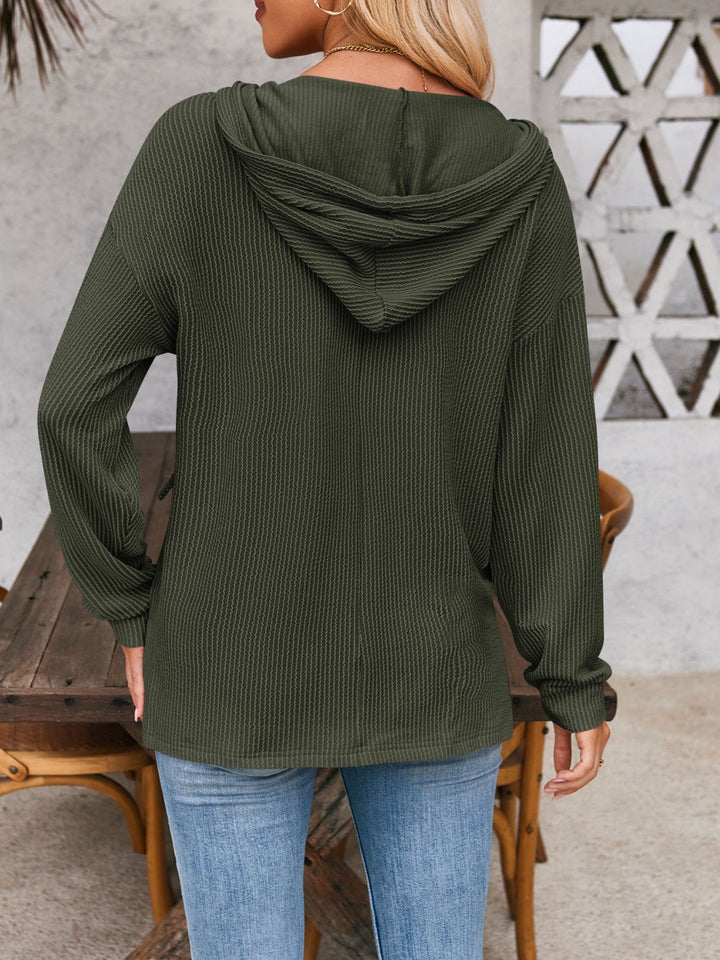 Stilla | Sweatshirt med hætte Double Take med snor, nedadgående skuldre og lange ærmer