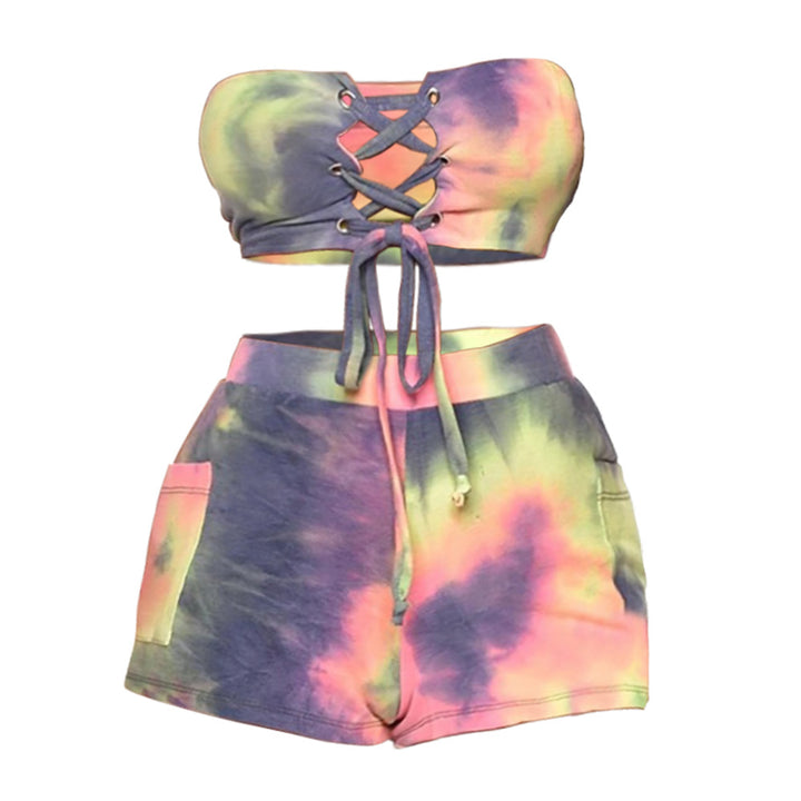Kvinders crop top og shorts sæt med snøring og legende design