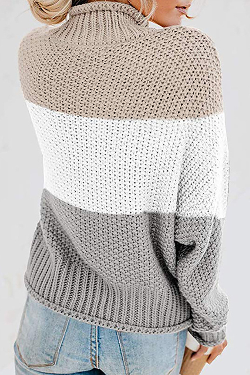 Stilla | Lækkert Sweatshirt Med Kontrastfarvet Rullekrave Patchwork