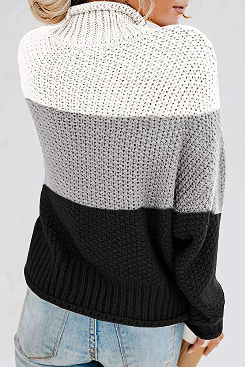 Stilla | Lækkert Sweatshirt Med Kontrastfarvet Rullekrave Patchwork