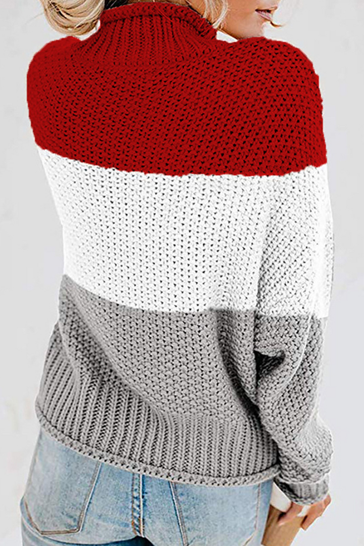 Stilla | Lækkert Sweatshirt Med Kontrastfarvet Rullekrave Patchwork
