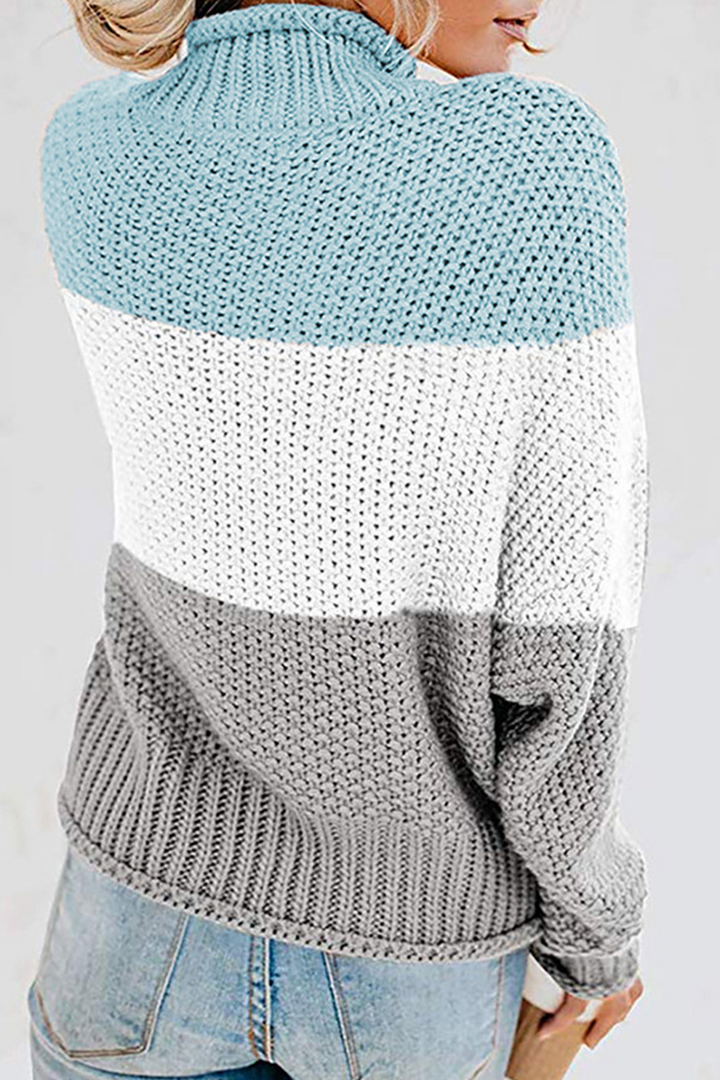 Stilla | Lækkert Sweatshirt Med Kontrastfarvet Rullekrave Patchwork