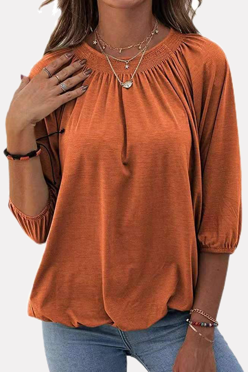 Stilla | Ensfarvede Lette T-shirts Med Rund, Plisseret, Slidsede Udsnit