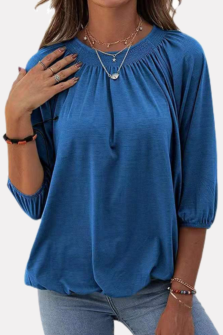 Stilla | Ensfarvede Lette T-shirts Med Rund, Plisseret, Slidsede Udsnit