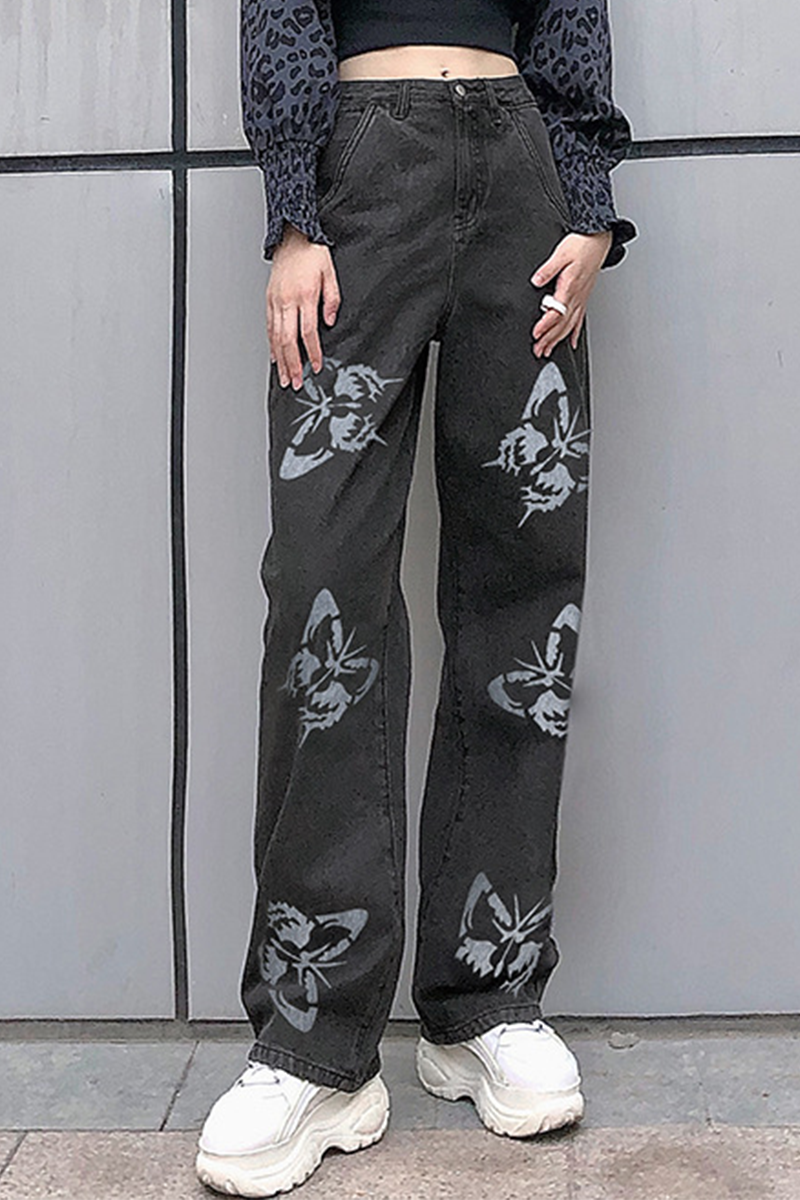 Stilla | Bred Ben Lige Bukser Med Sommerfugltryk, Streetwear