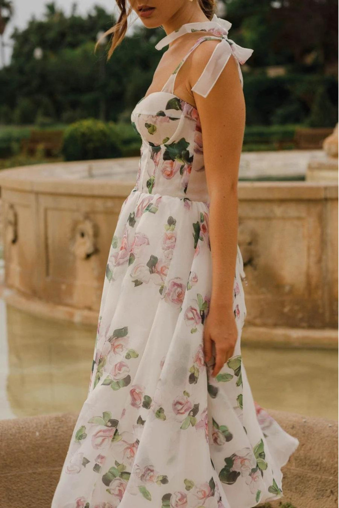 Stilla | Blomster Midi Bustierkjole