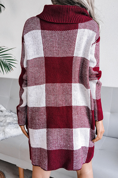 Stilla | Casual sweater med blyantskirt og kontrasterende rullekrave med slidsede ternmønster