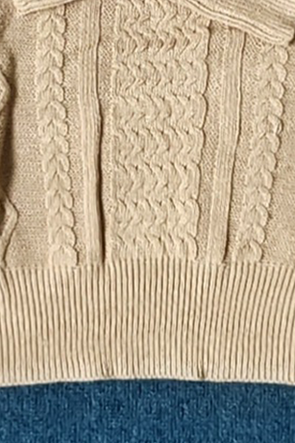 Stilla | Enkel Rullekrave Sweater Med Patchwork Sløjfe