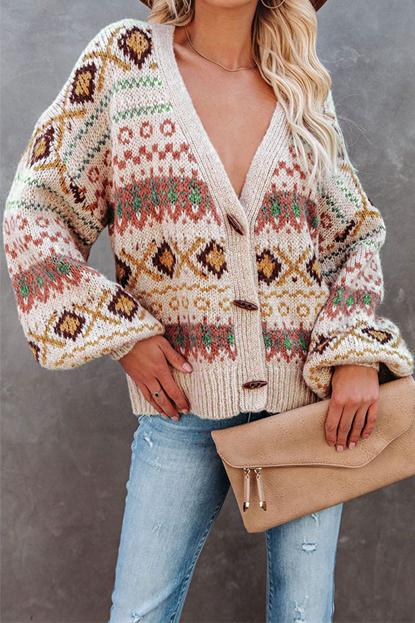 Stilla | Moderne skåret og trendy sweater