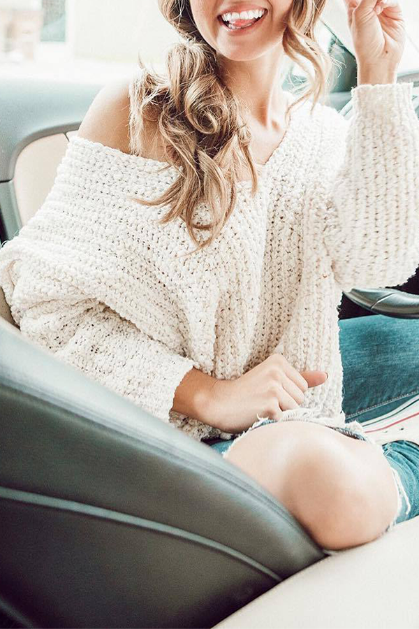 Stilla | Enkel Casual V-hals Pullover og Ensfarvet