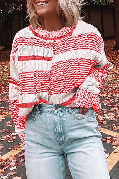 Stilla | Casual Rundhals Pullover med Kontrasterende og Stribet Slids