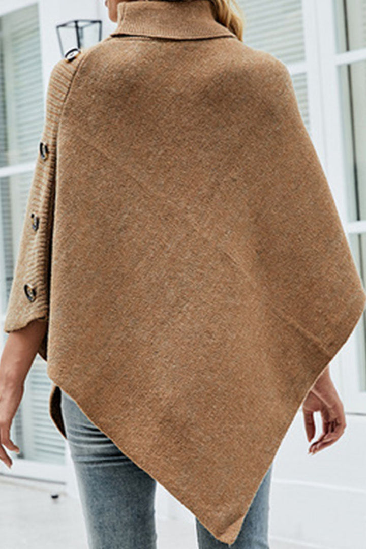 Stilla | Fritidsudendørsbeklædning Med Asymmetrisk Rullekrave Af Ensfarvet Stof Med Patchwork Knapper