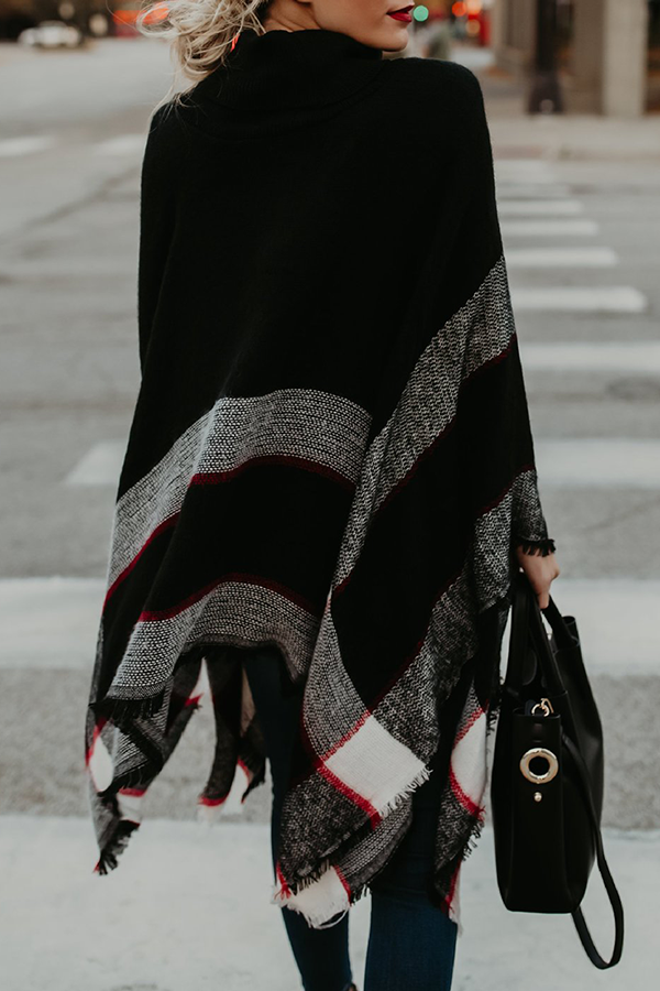 Stilla | Elegant Stribet Rullekrave Sweater Med Pompon Patchwork