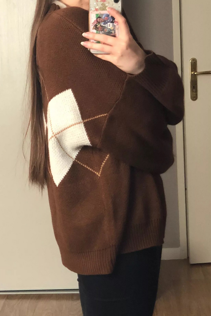 Stilla | Casual Striktrøje med Geometrisk Patchwork Kontrast og Rund Halsudskæring