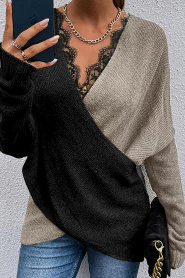 Stilla | Læselig Pullover Med Kontrasterende V-udskæring Af Spidse Patchwork