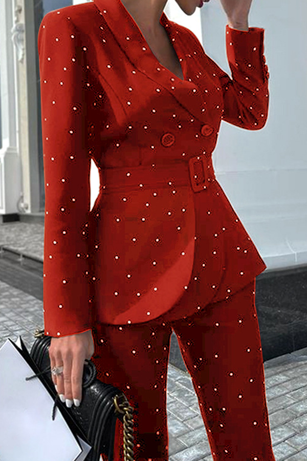 Stilla | Elegant Prikket Boucle Med Bælte, Slåkrave, Lange Ærmer, To Delt