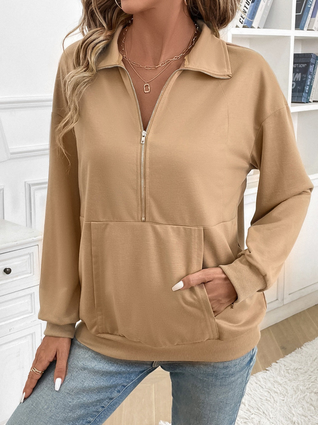 Stilla | Sweatshirt med lange ærmer halvlynlås med kængurulomme
