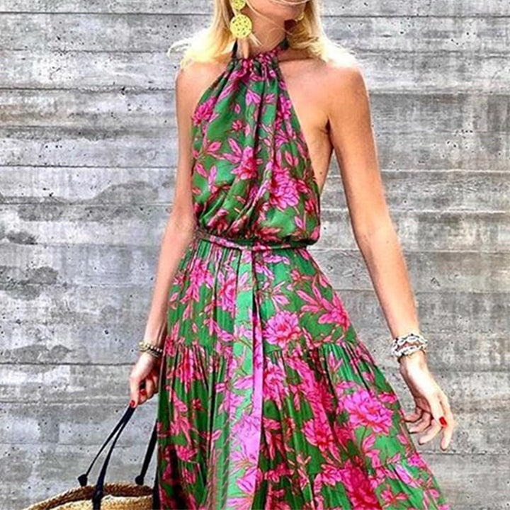 Dame maxikjole i boho-stil med blomsterprint og elegant udskæring Stilla