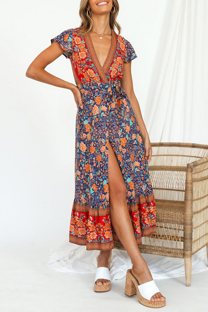 Stilla | Kjole med Print, Talje Skirt og Elegant V-hals Look