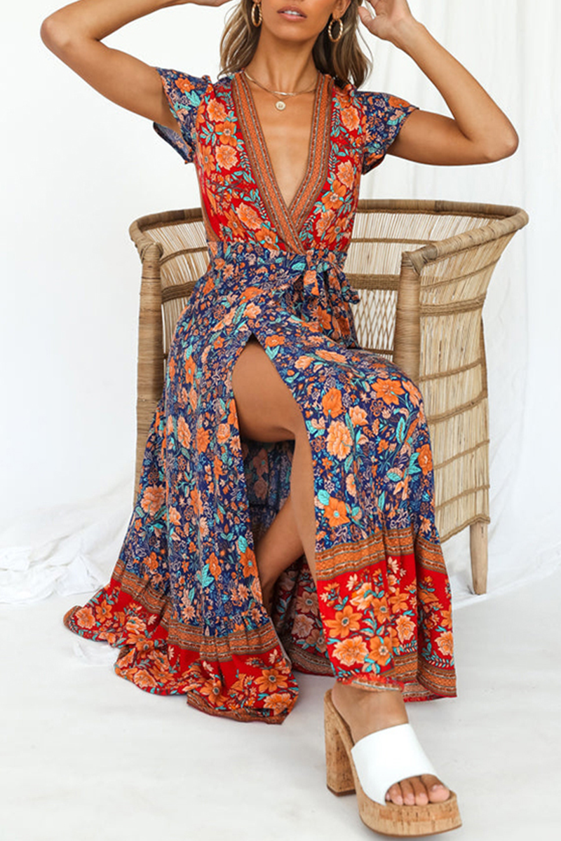 Stilla | Kjole med Print, Talje Skirt og Elegant V-hals Look