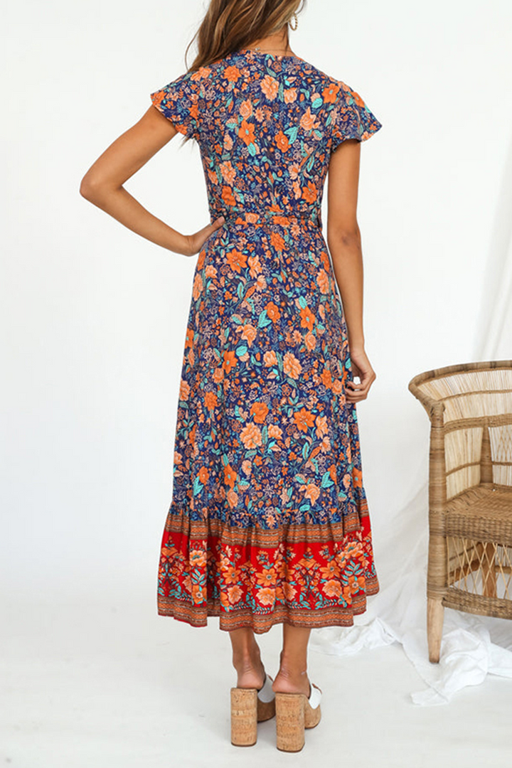 Stilla | Kjole med Print, Talje Skirt og Elegant V-hals Look