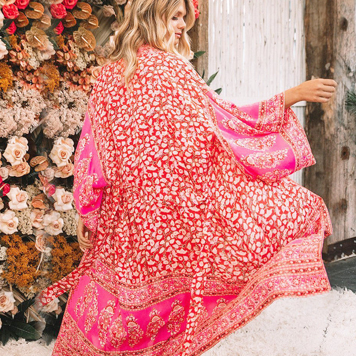 Dame luftig kaftan med blomsterdesign og gennemsigtig behandling Stilla