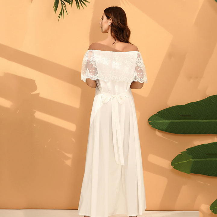 Kvinders maxikjole med off-the-shoulder design og delikate blonde detaljer