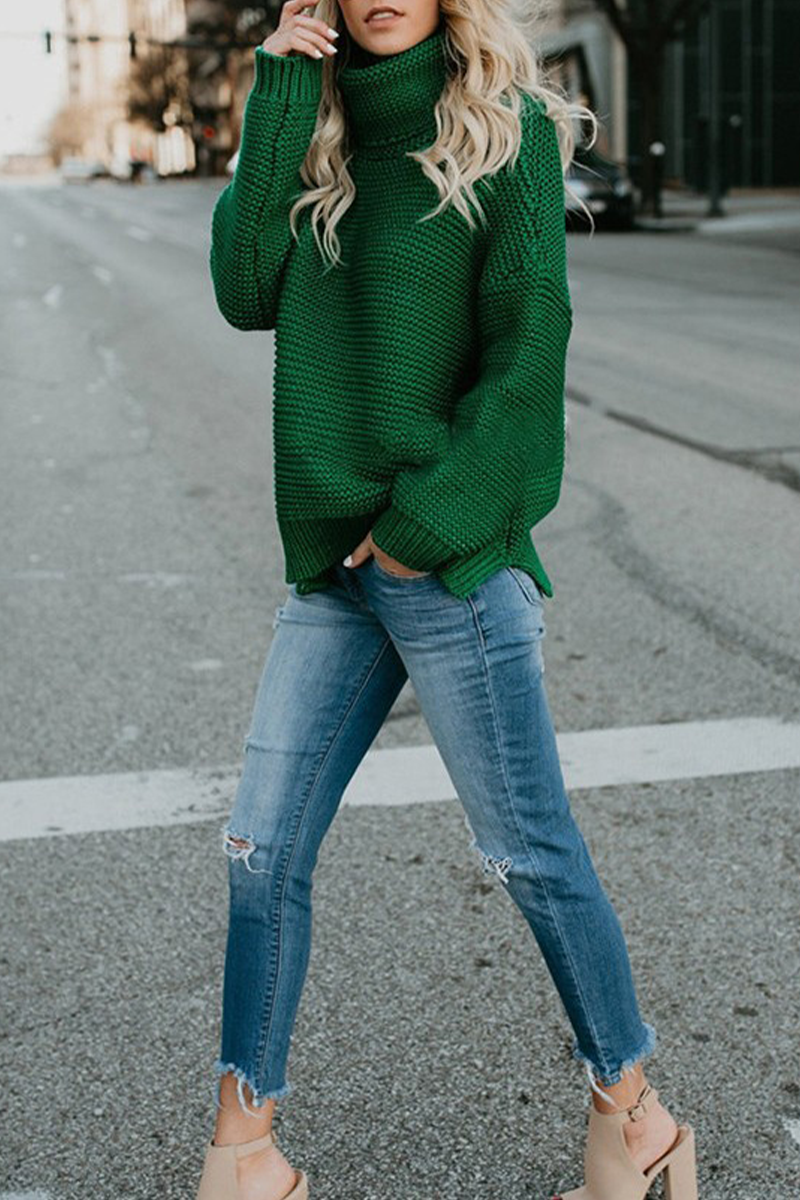 Stilla | Modetrøje med høj hals i ensfarvet patchwork-stil