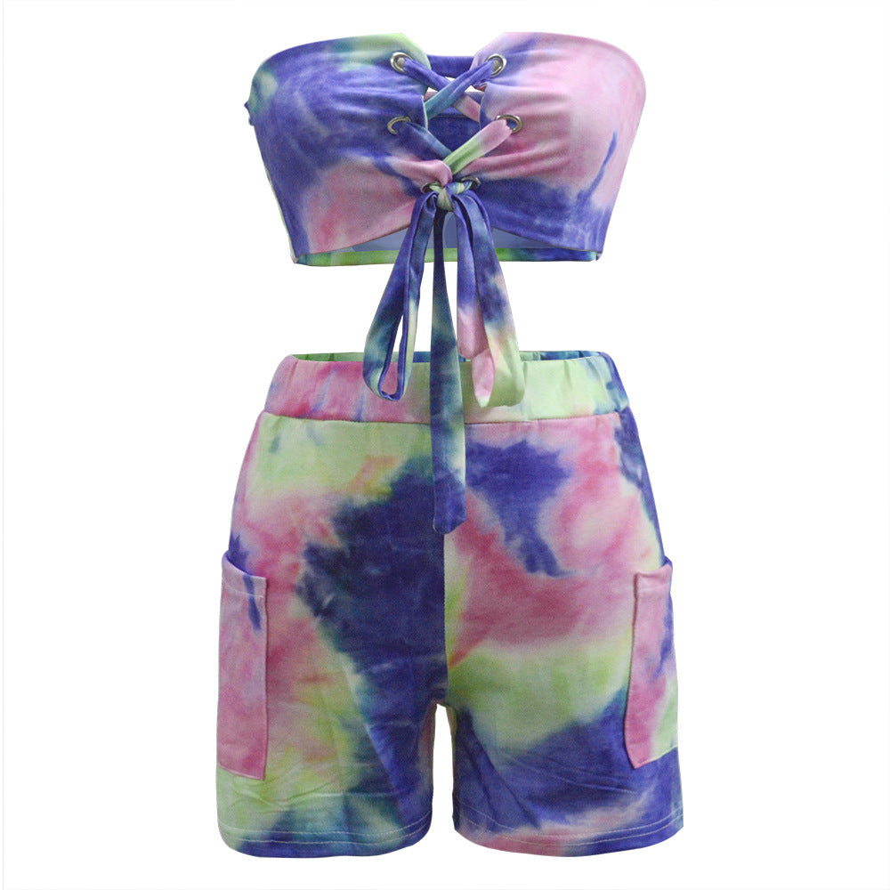 Kvinders crop top og shorts sæt med snøring og legende design