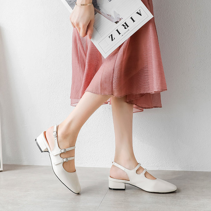 Dame Slingback sko med dobbelt justerbare remme og elegant blokhæl Stilla