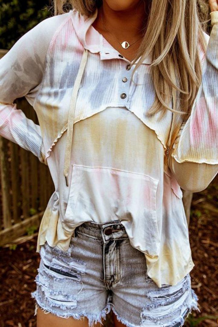 Stilla | Lette Patchwork Overdele Med Hue og Batikmønster