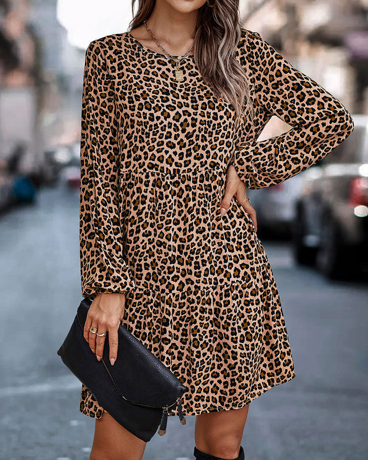 Stilla | Leopard Print Oversized Kjole med Lange Ærmer