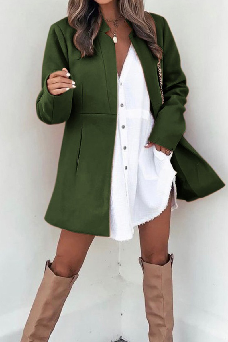 Stilla | Lette Outdoor Tøj Med Ensfarvet Strikjakke Krave I Patchwork Stil